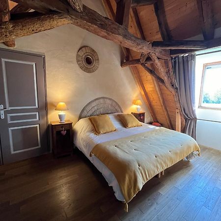 Chambre D'Hotes La Ferme De La Croix. Saint-Avit-Senieur Bagian luar foto